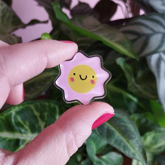 Happy Flower Acrylic Pin: Eco-Friendly Badge (Super Seconds sale)